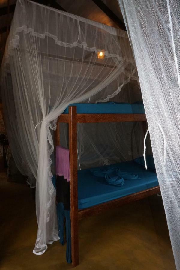 The Doctor'S House Hostel Matara Ngoại thất bức ảnh